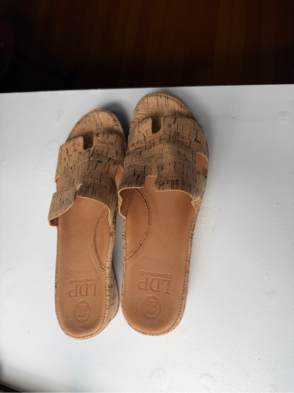 EUC L’Amour Des Pieds Tan Cork Slide Wedge Sandals, 7.5M
